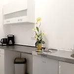 بيت شباب 199 *