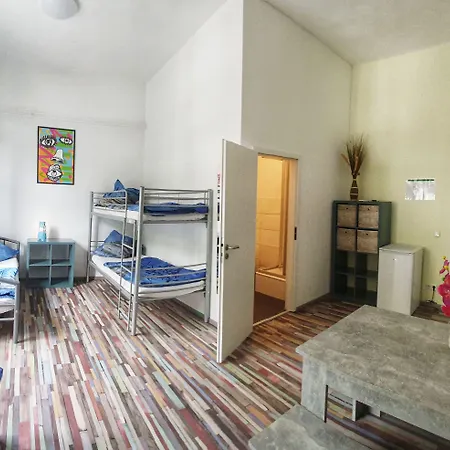 199 Hostel *