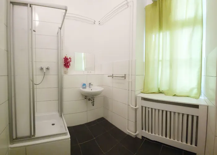 بيت شباب 199 *